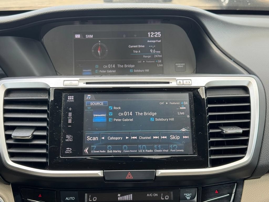 Used 2017 Honda Accord EX-L image 14