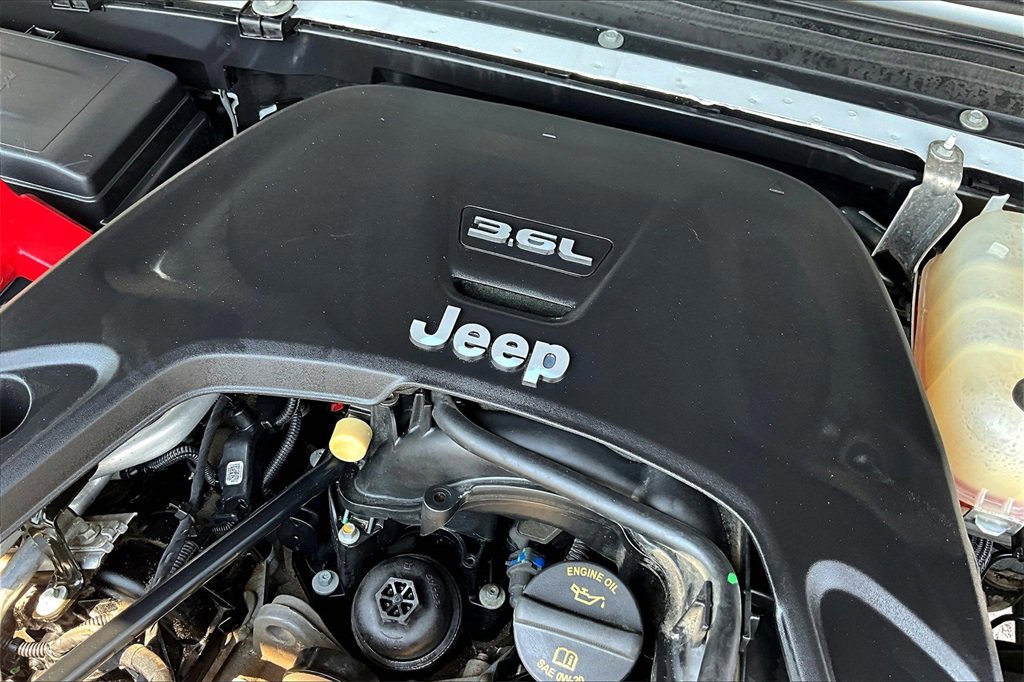 Used 2020 Jeep Wrangler Unlimited Sport image 34