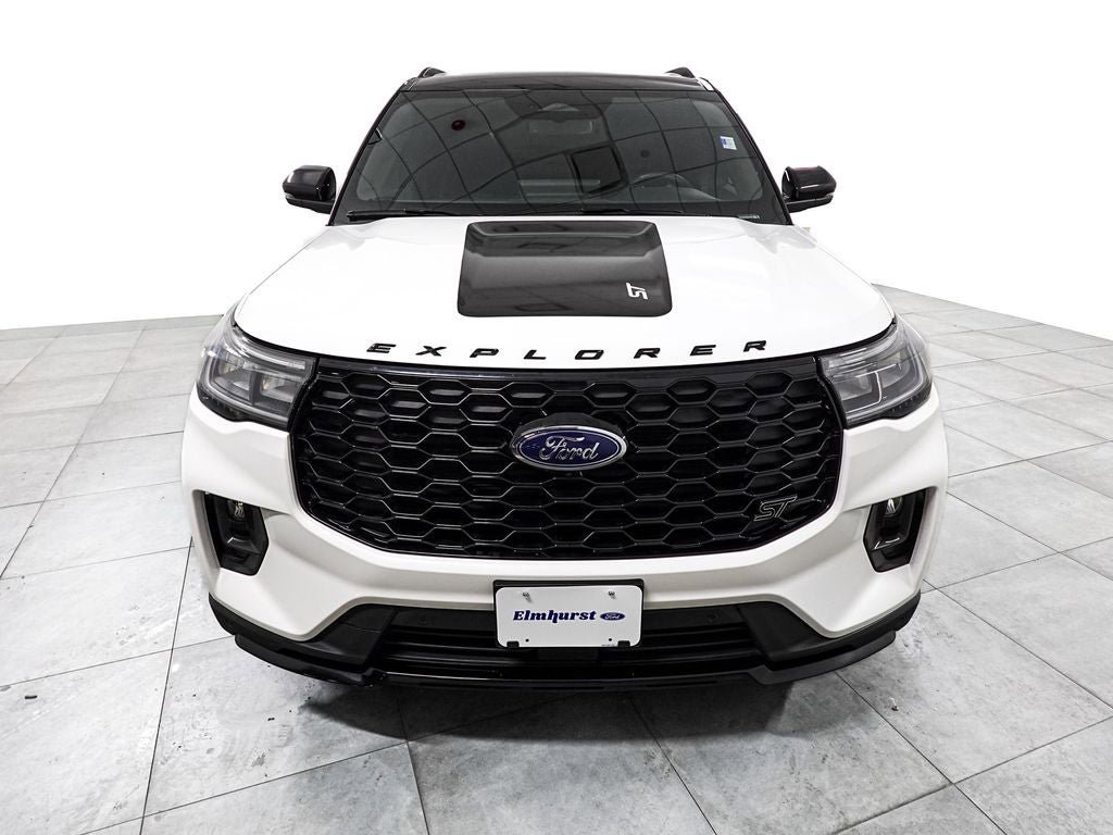 Certified 2025 Ford Explorer ST AWD/4WD image 3