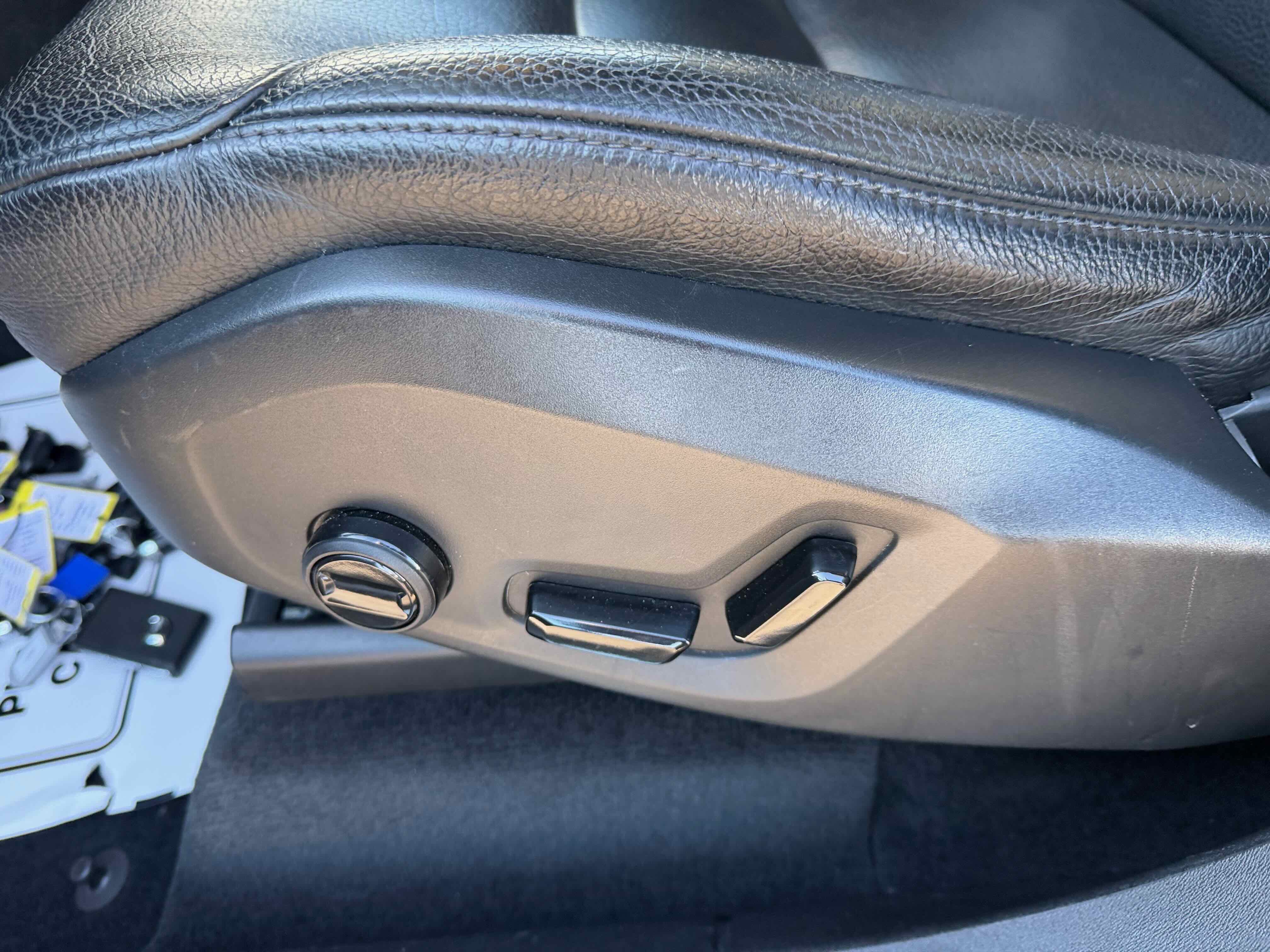 Used 2021 Volvo XC90 T8 Inscription Expression w/ Protection Package Premier image 16