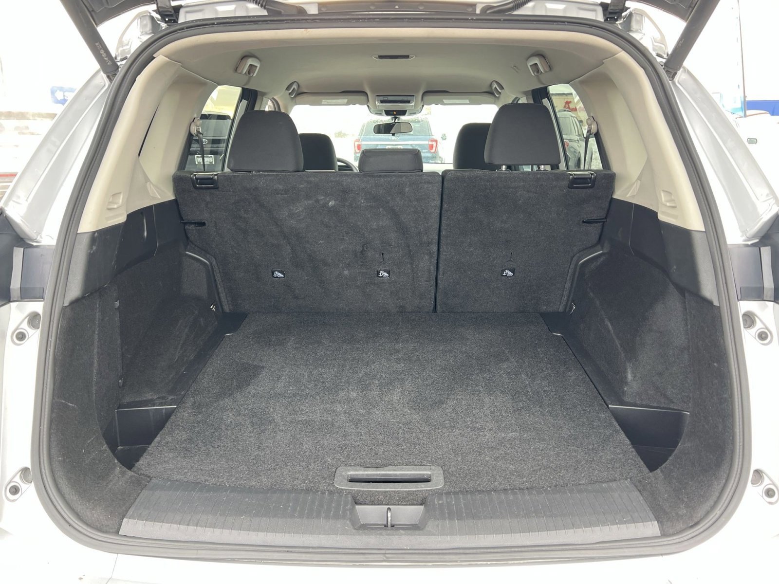 Used 2024 Nissan Rogue SV image 24