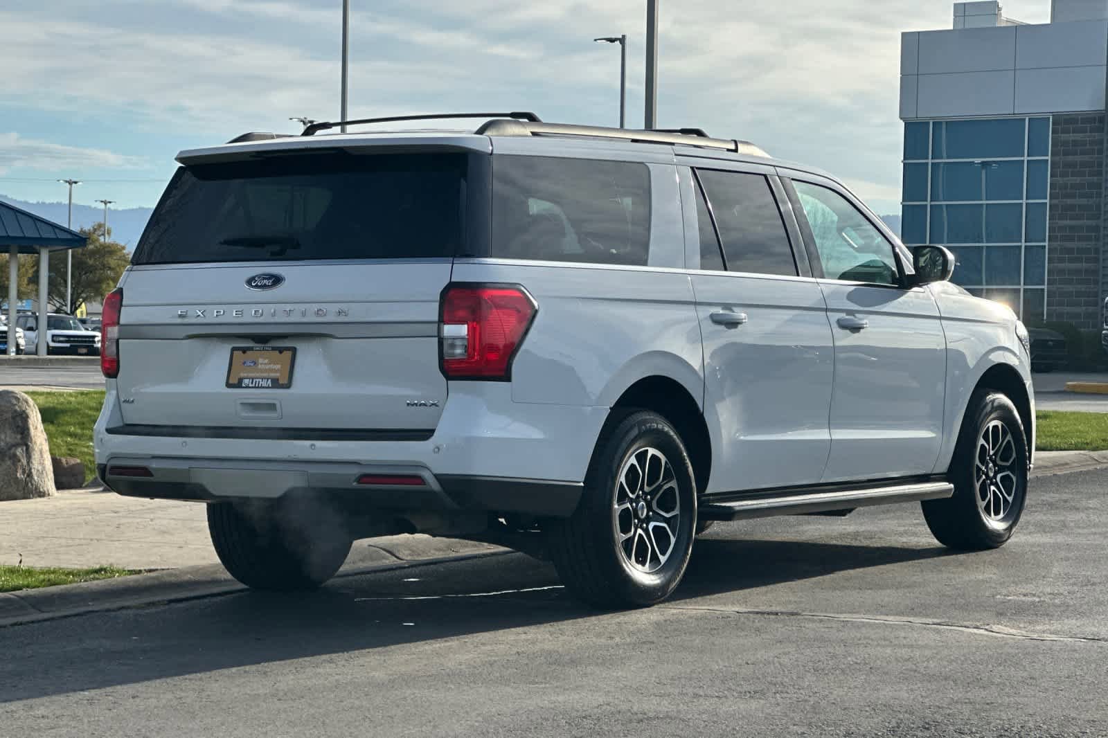 Certified 2024 Ford Expedition Max XLT AWD/4WD image 5