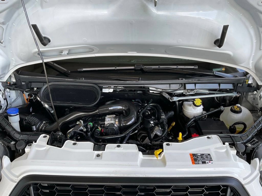 Certified 2025 Ford Transit 250 148 High Roof Extended RWD image 9