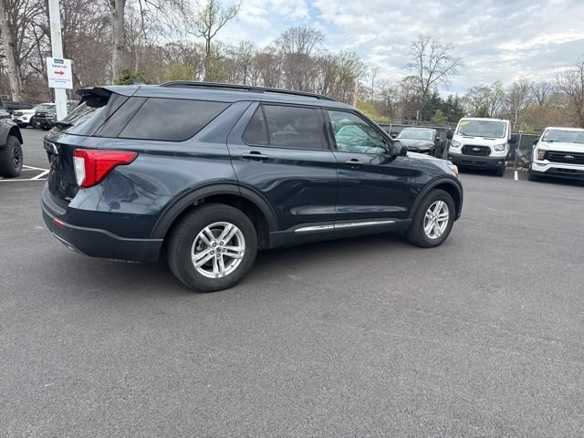 Certified 2022 Ford Explorer XLT w/ Equipment Group 202A AWD/4WD image 8