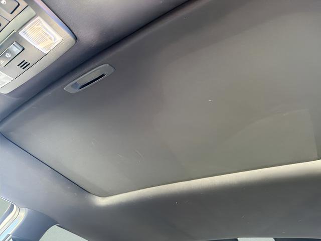 Used 2017 Toyota Tacoma TRD Off-Road w/ Premium & Technology Package AWD/4WD image 23