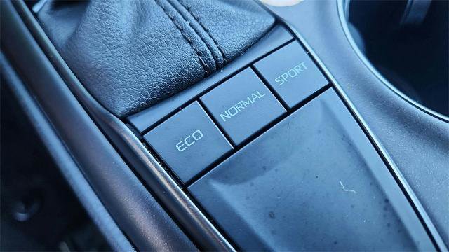 Used 2024 Toyota Camry SE image 14