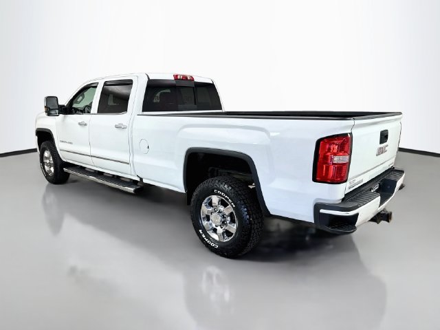 Used 2019 GMC Sierra 3500 Denali w/ Duramax Plus Package AWD/4WD image 5