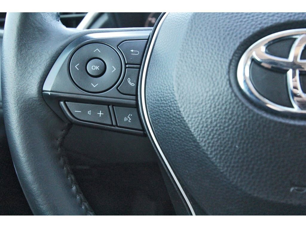 Used 2024 Toyota Corolla Cross LE image 18