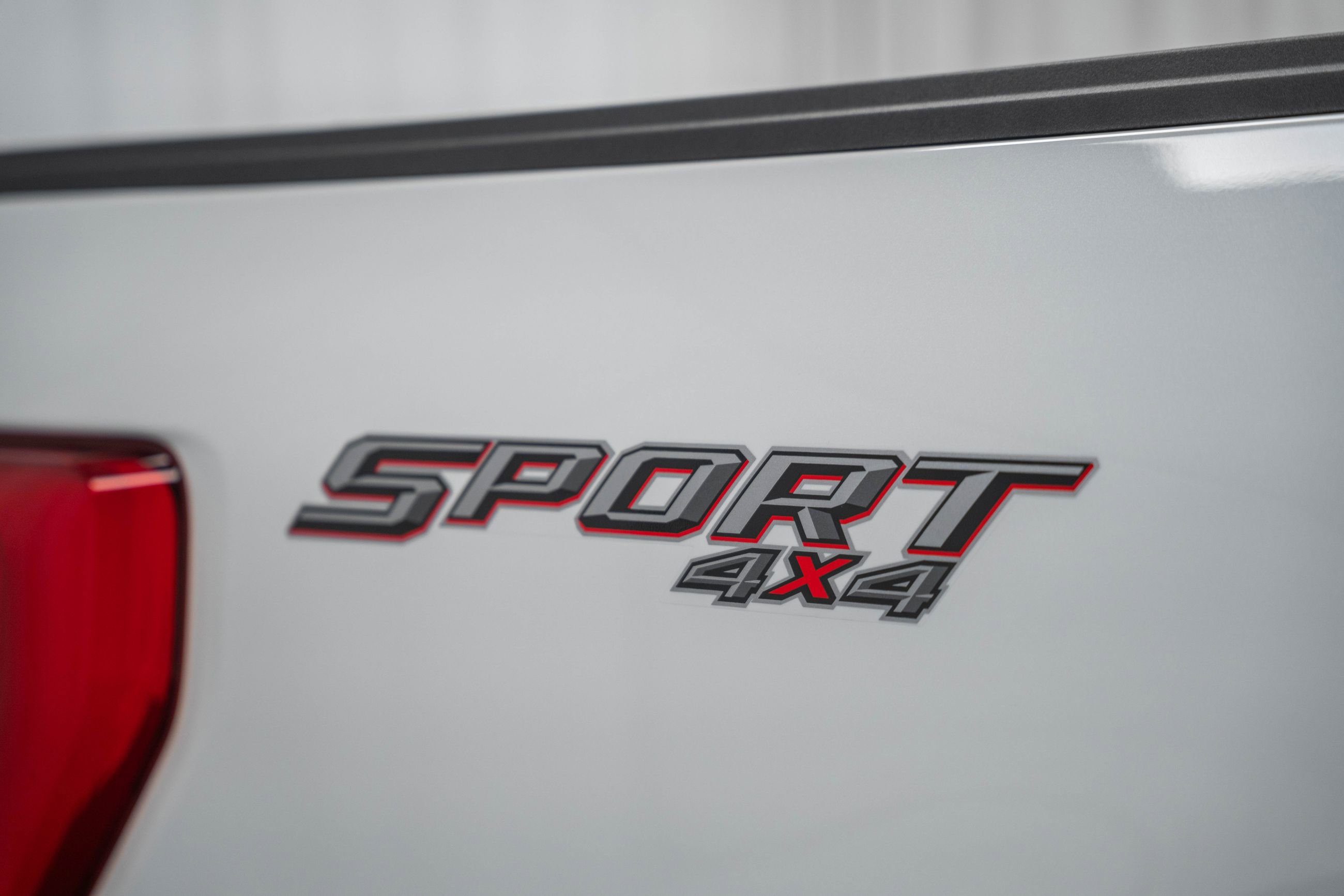 Certified 2023 Ford F150 Lariat w/ Equipment Group 502A High image 19