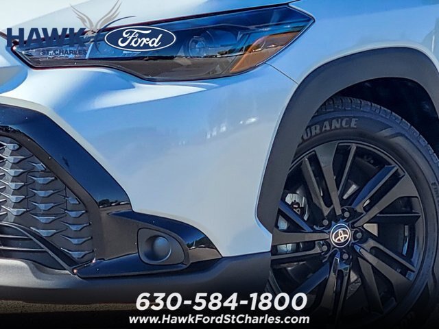 Used 2025 Toyota Corolla Cross AWD Hybrid w/ Moonroof Package image 3