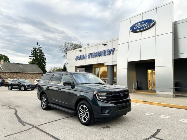 Certified 2025 Ford Expedition Active AWD/4WD image 28
