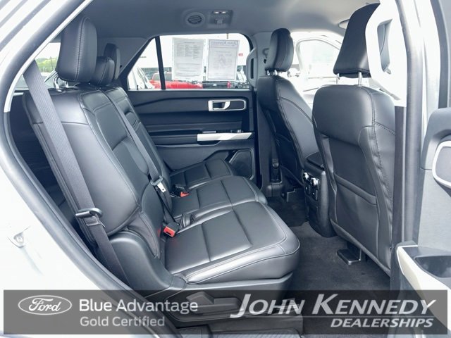 Certified 2022 Ford Explorer XLT w/ Equipment Group 202A image 40