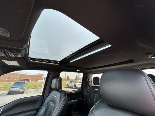 Certified 2017 Ford F350 Platinum w/ Platinum Ultimate Package image 25