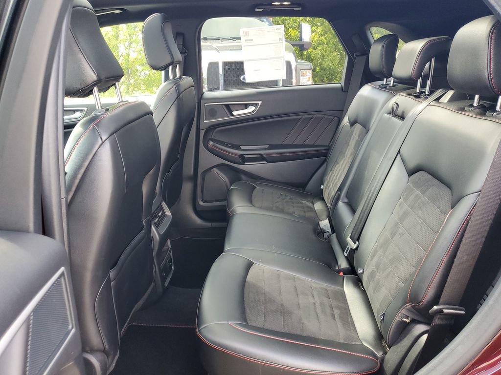 Certified 2024 Ford Edge ST-Line AWD/4WD image 16