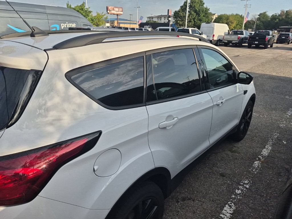 Certified 2019 Ford Escape SE FWD image 19