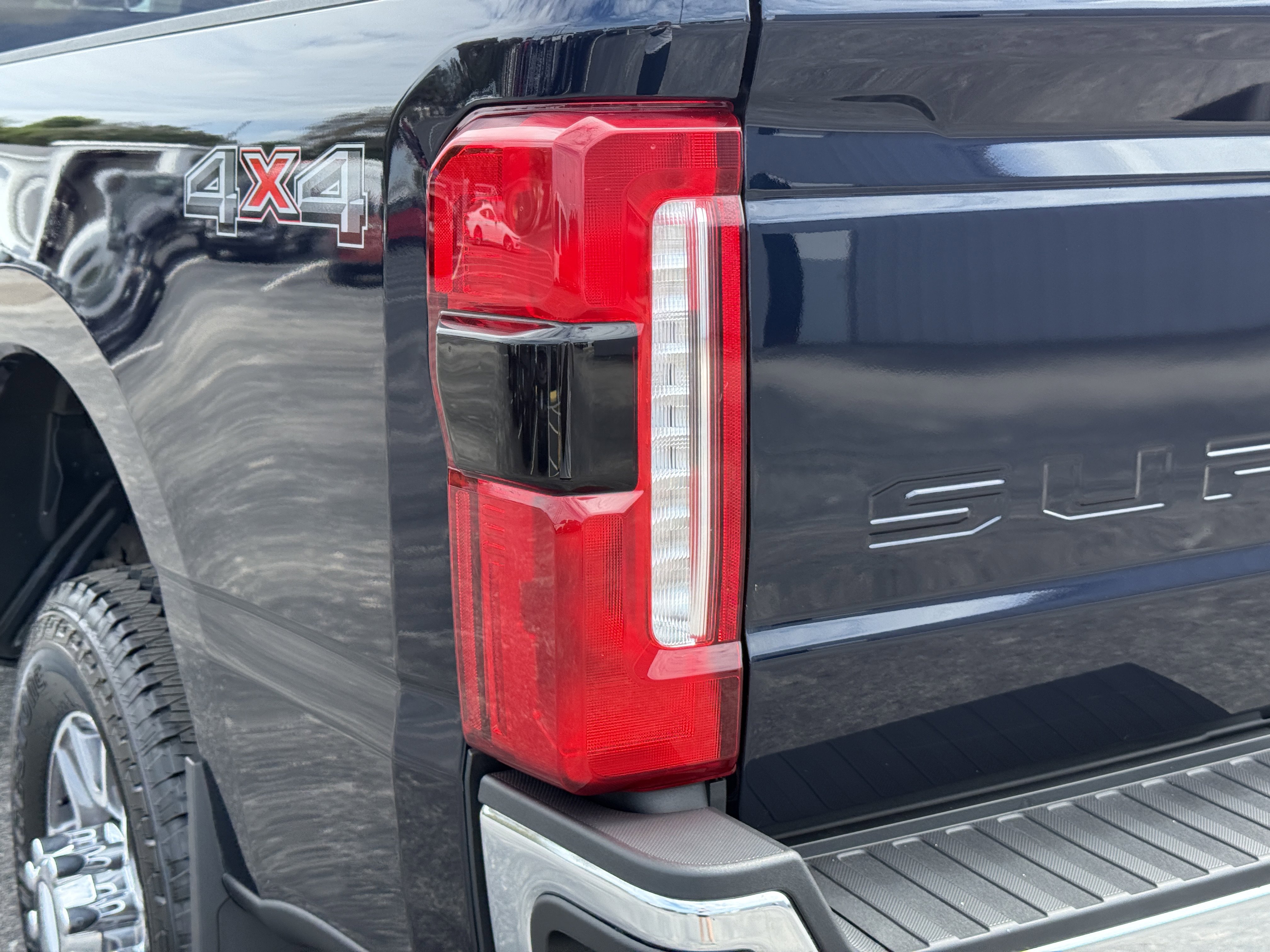 Certified 2023 Ford F350 Lariat w/ Lariat Ultimate Package image 8