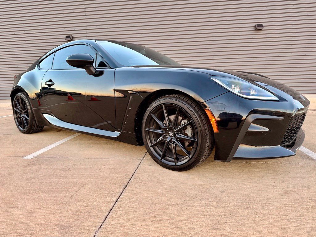 Used 2024 Toyota GR86 Premium RWD image 1