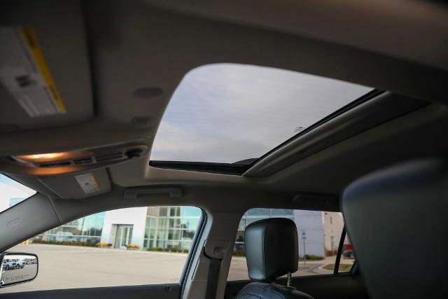 Used 2017 GMC Terrain SLT w/ Open Road Package image 20