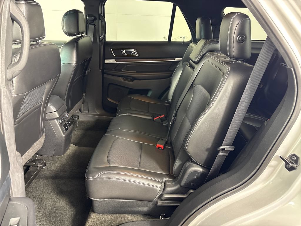 Certified 2017 Ford Explorer Limited AWD/4WD image 30
