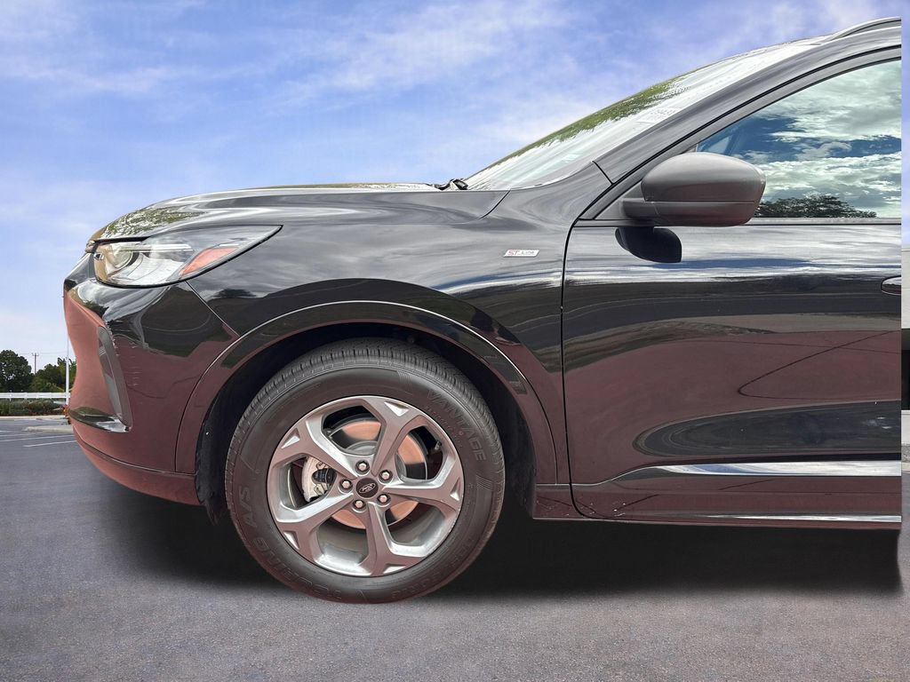 Certified 2024 Ford Escape ST-Line AWD/4WD image 36