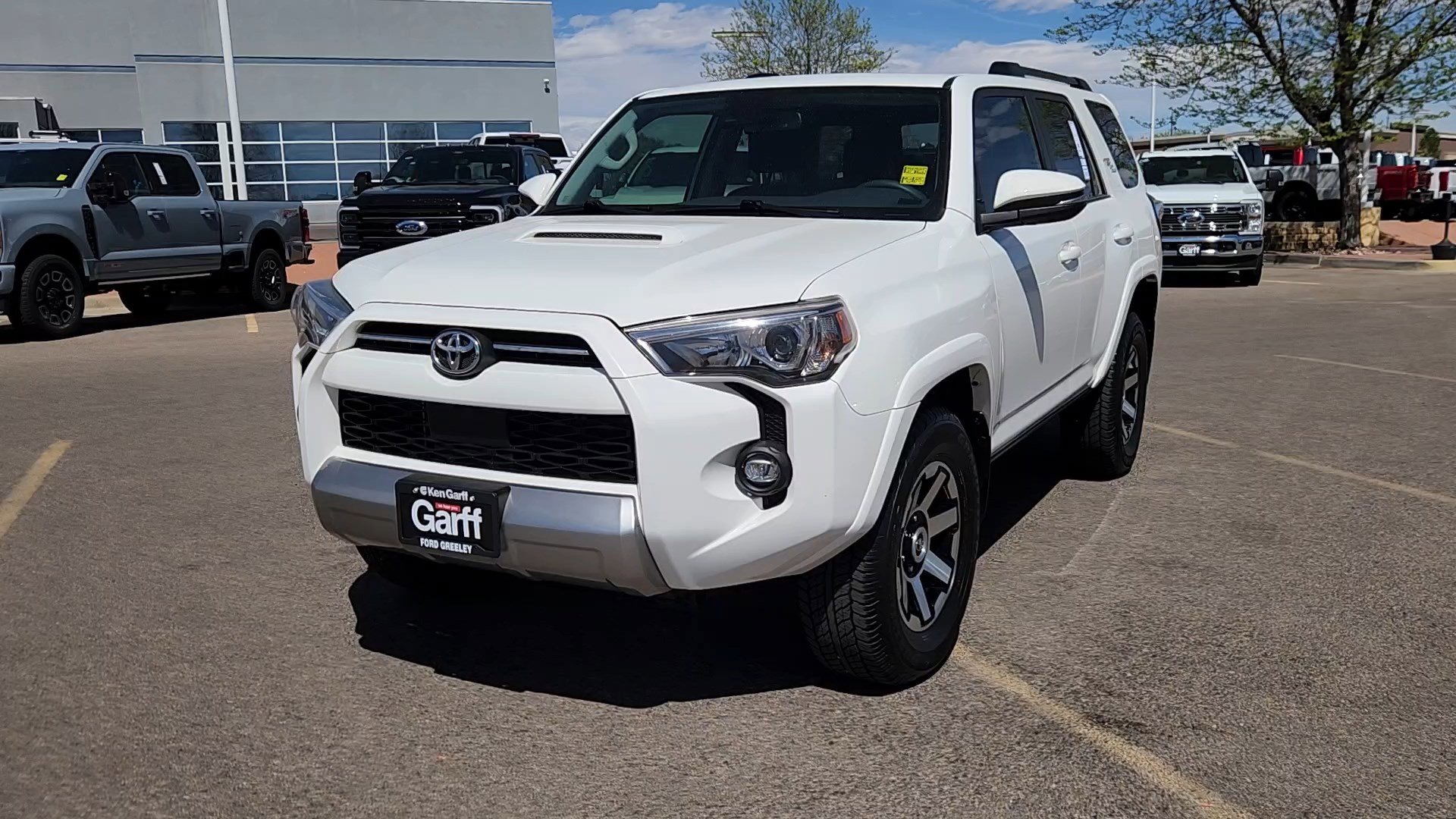 Used 2021 Toyota 4Runner TRD Off-Road Premium w/ Moonroof Package AWD/4WD image 4