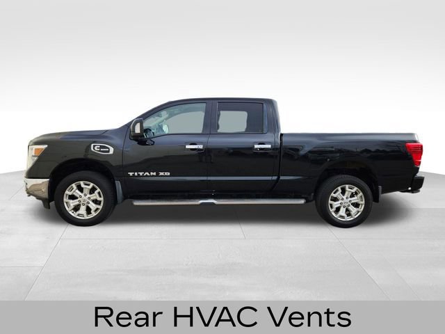 Used 2019 Nissan Titan SV w/ SV Convenience Package image 2