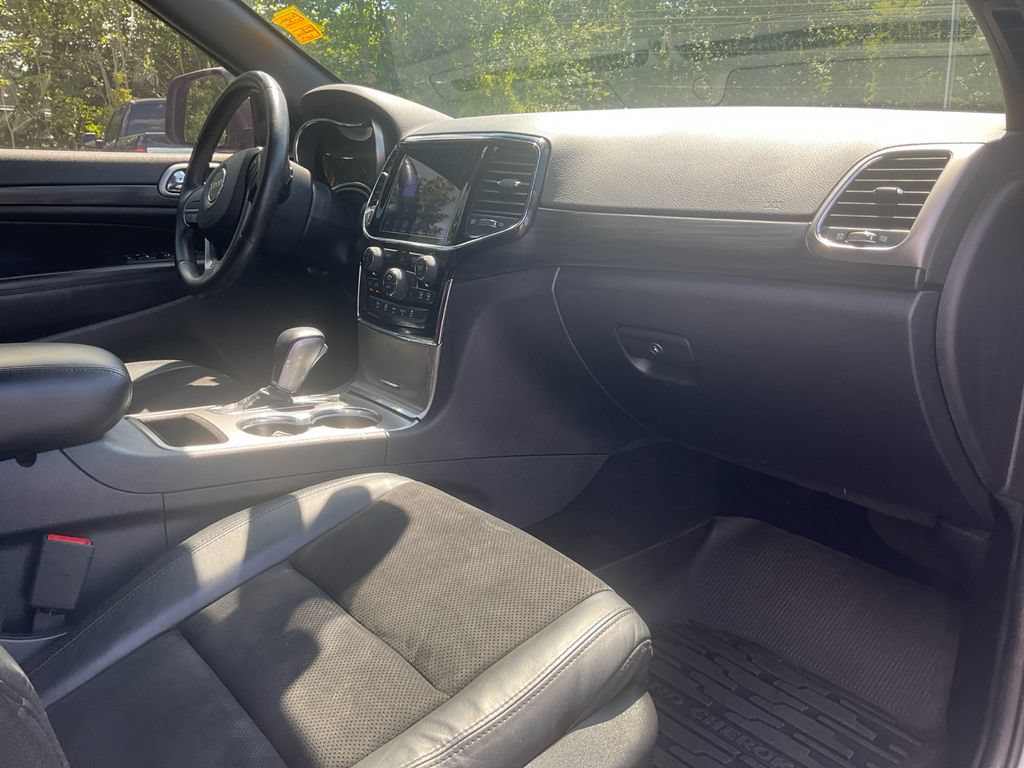 Used 2019 Jeep Grand Cherokee Altitude AWD/4WD image 11