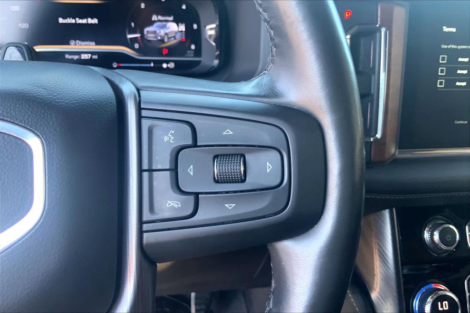 Used 2023 GMC Yukon Denali Ultimate w/ LPO, Floor Liner Package AWD/4WD image 25