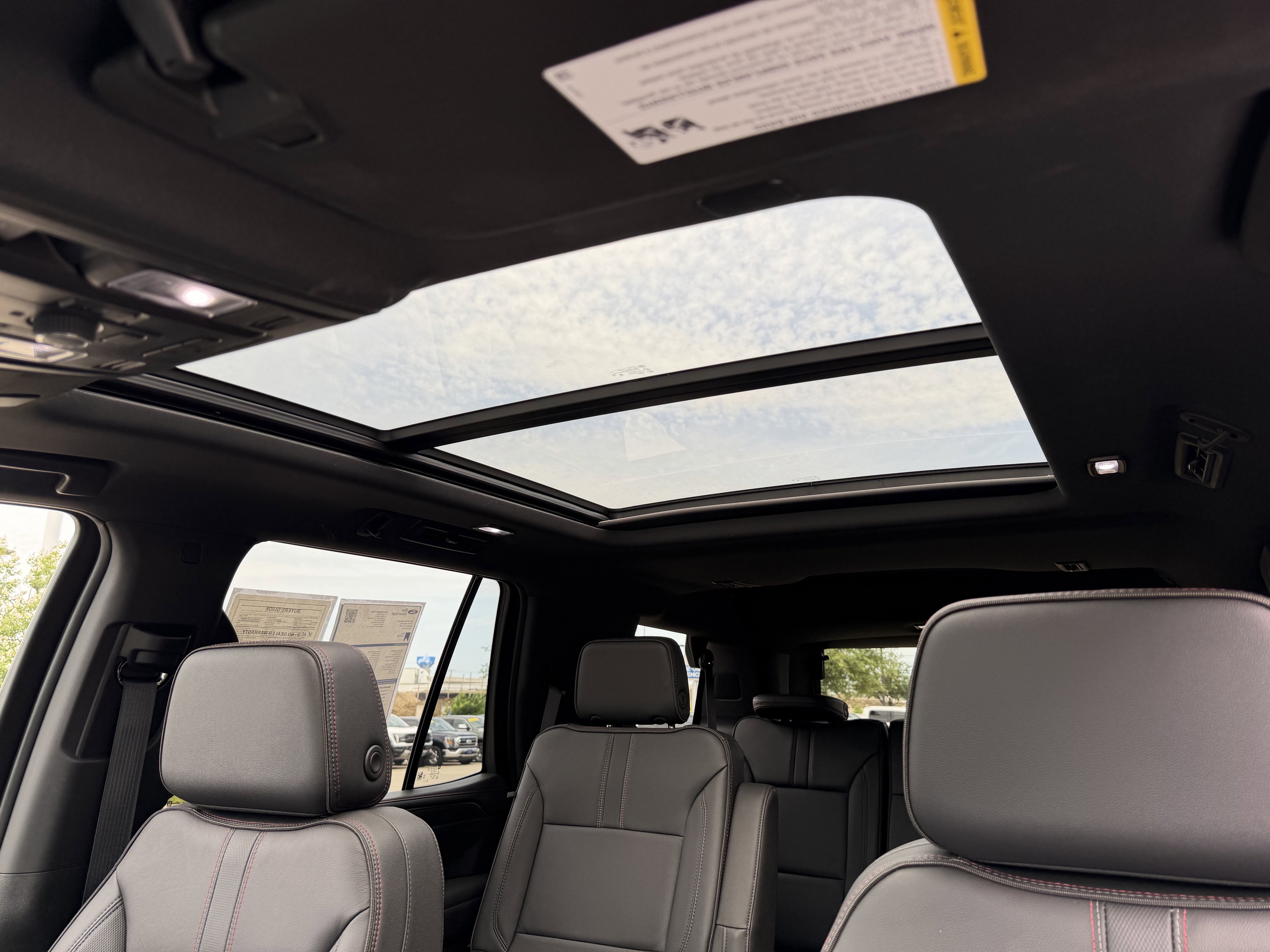Used 2024 Chevrolet Tahoe RST w/ Luxury Package AWD/4WD image 29