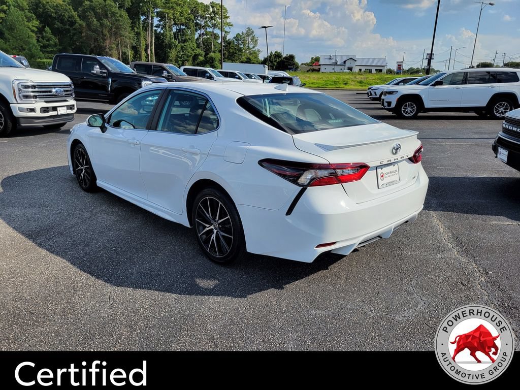 Used 2023 Toyota Camry SE FWD image 4
