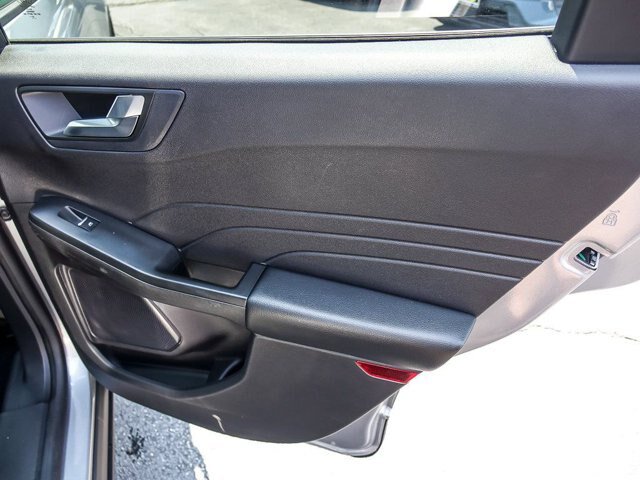 Certified 2022 Ford Escape SEL w/ SEL Stealth AWD Package image 30