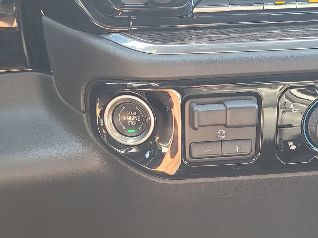 Used 2024 Chevrolet Silverado 1500 LT image 26