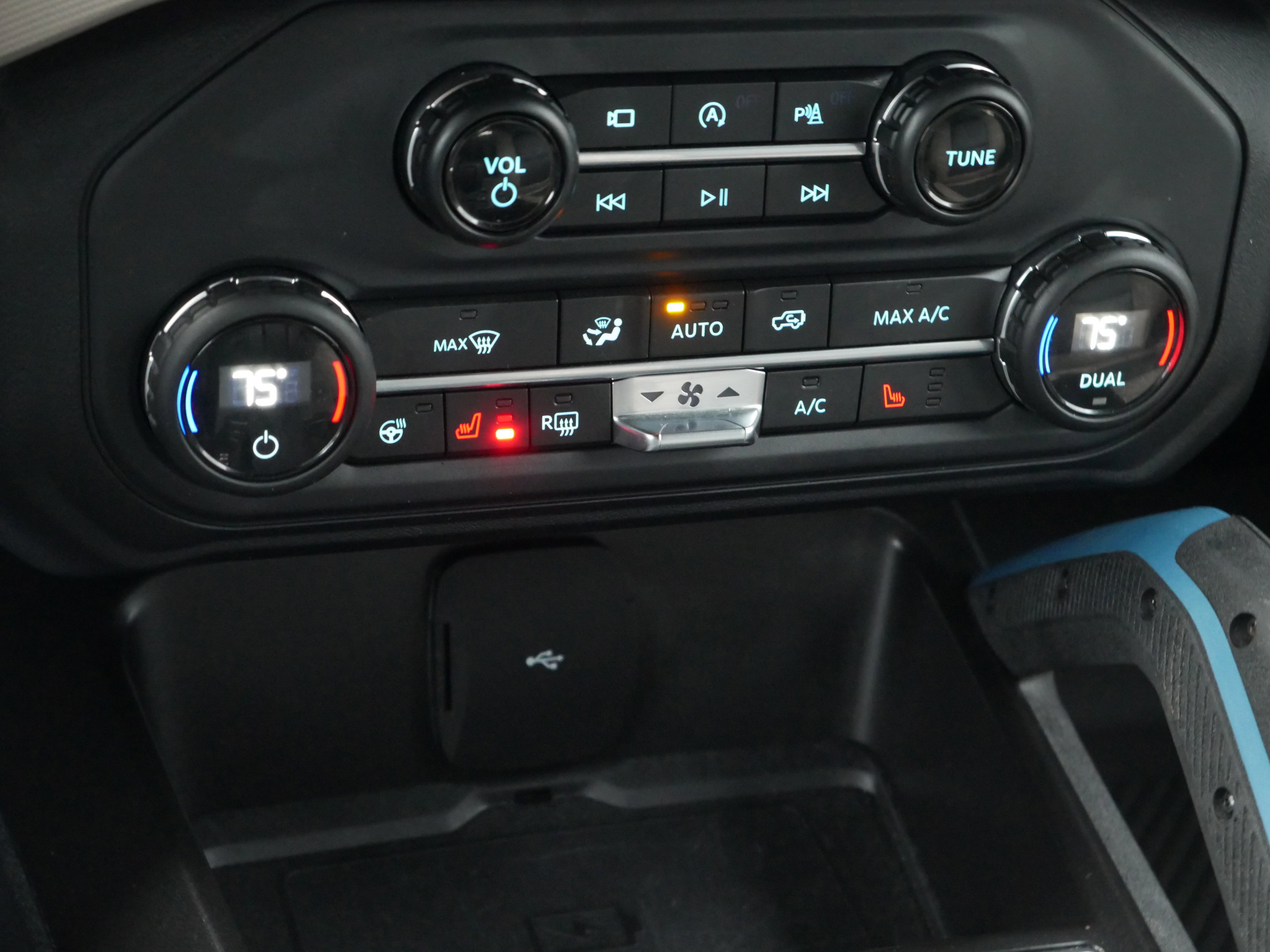 Certified 2023 Ford Bronco Wildtrak image 23