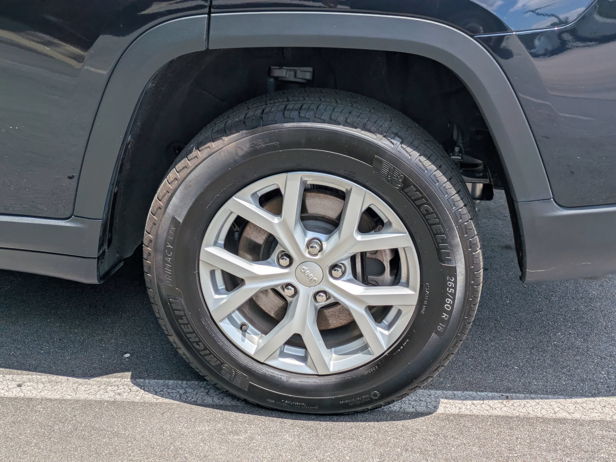 Used 2023 Jeep Grand Cherokee L Limited AWD/4WD image 8