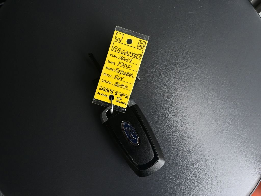 Certified 2024 Ford Explorer XLT w/ Equipment Group 202A image 22