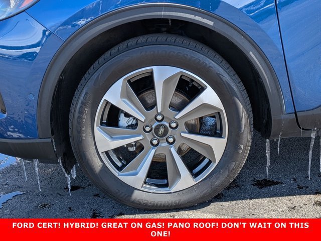 Certified 2023 Ford Escape Platinum w/ Premium Technology Package image 9