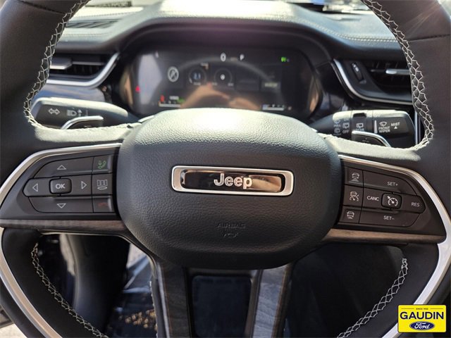 Used 2023 Jeep Grand Cherokee 30th Anniversary image 19