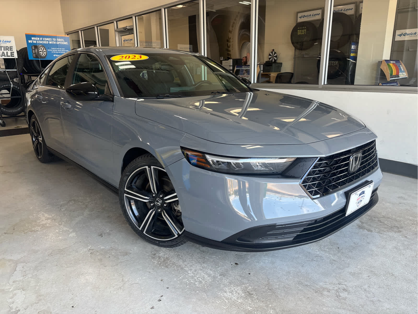 Used 2023 Honda Accord Sport image 4