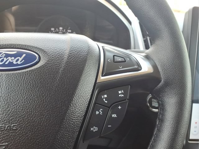 Certified 2024 Ford Edge Titanium AWD/4WD image 15