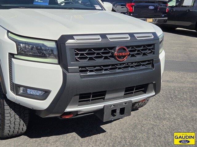 Used 2026 Nissan Frontier PRO-4X w/ Tow Package AWD/4WD image 2