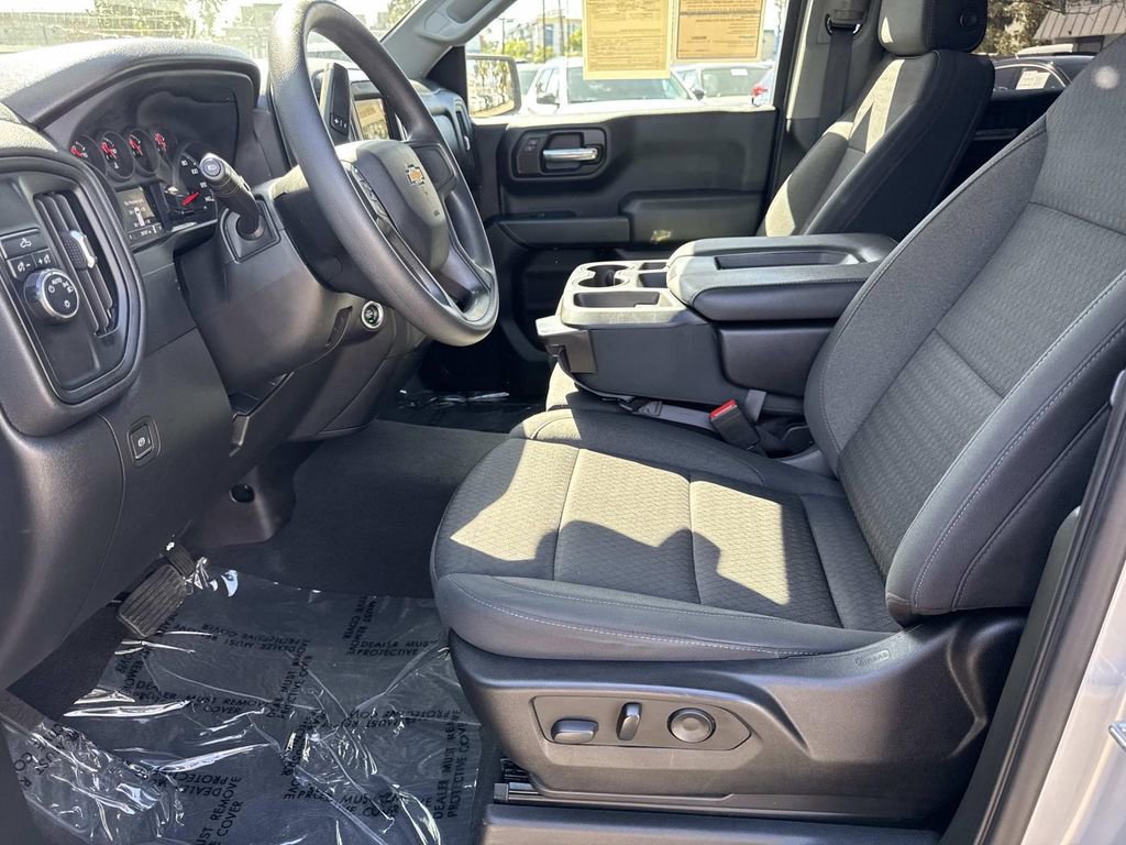 Used 2022 Chevrolet Silverado 1500 Custom RWD image 16