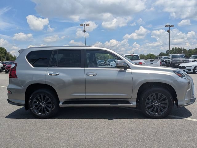 Used 2022 Lexus GX 460 Premium w/ Accessory Package AWD/4WD image 2