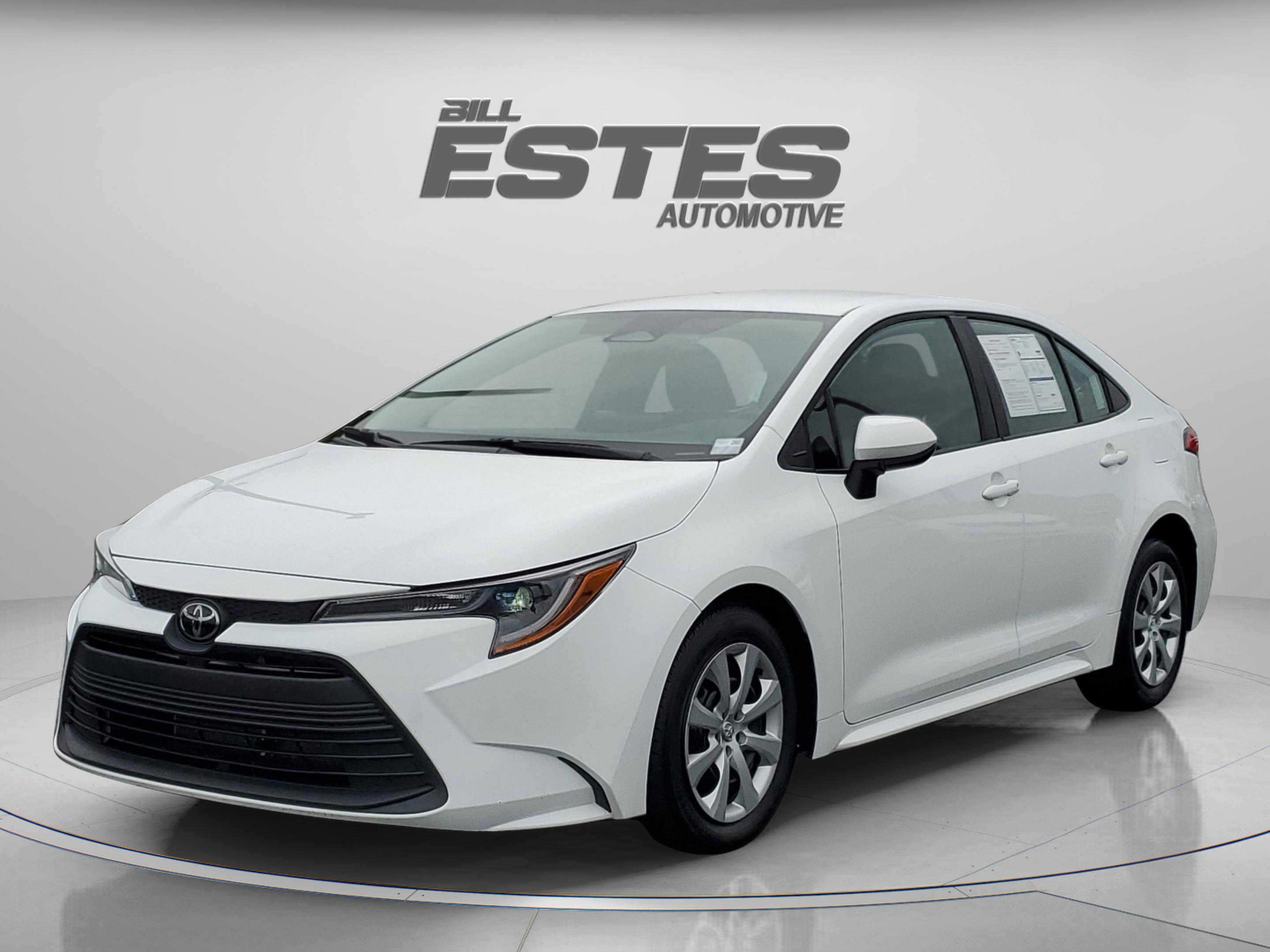 Used 2024 Toyota Corolla LE FWD image 1