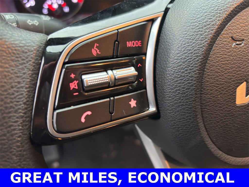 Used 2024 Kia Forte LXS image 12