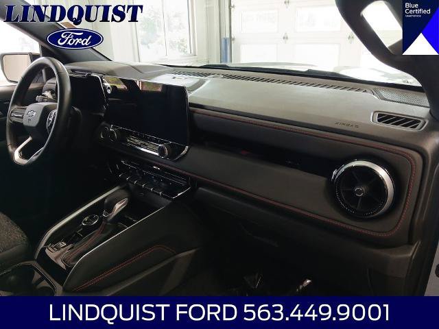 Used 2024 Chevrolet Colorado Z71 w/ Z71 Convenience Package 2 AWD/4WD image 18