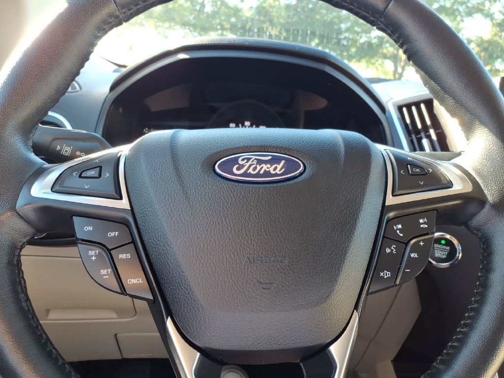 Certified 2024 Ford Edge Titanium AWD/4WD image 21
