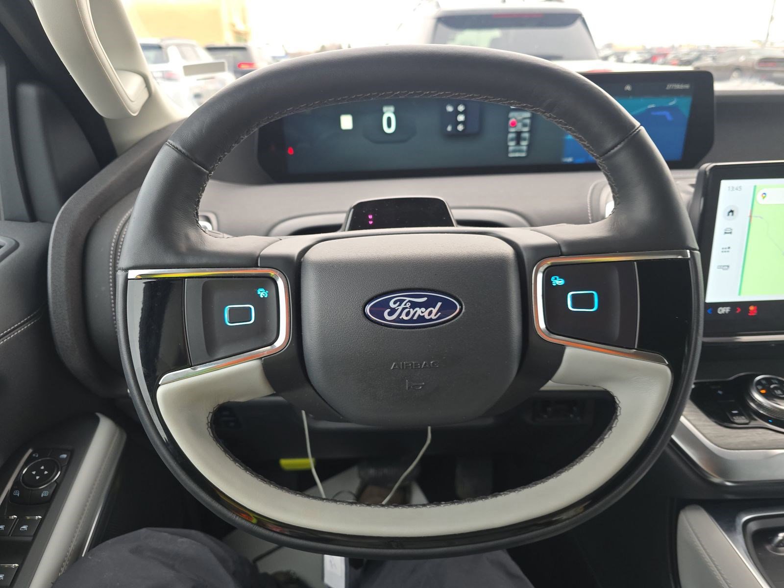 Certified 2025 Ford Expedition Platinum image 15