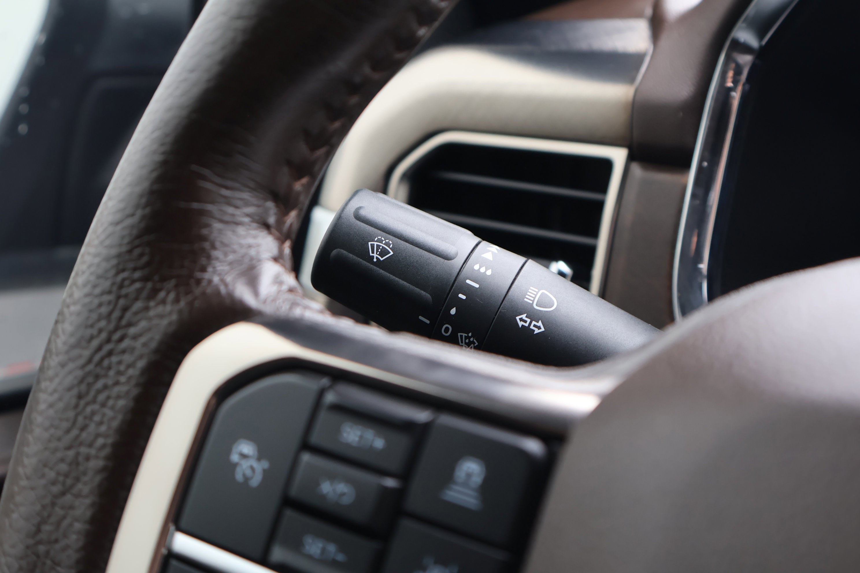 Certified 2022 Ford F150 King Ranch w/ Equipment Group 601A High image 18