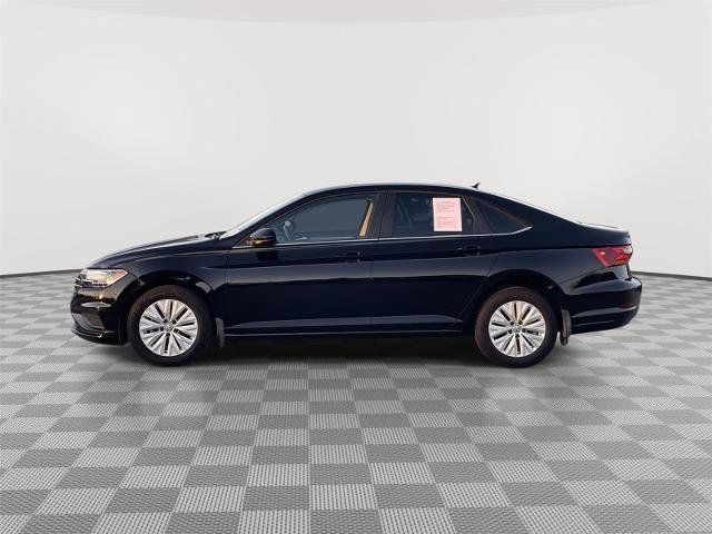 Used 2019 Volkswagen Jetta S image 2
