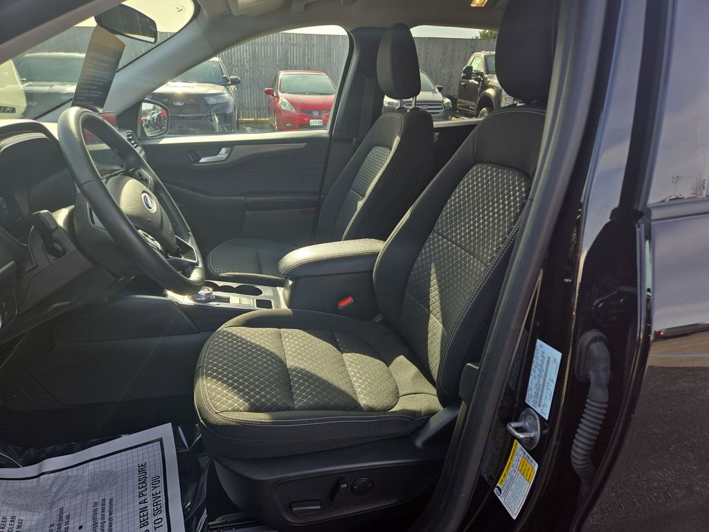 Certified 2023 Ford Escape Active w/ Tech Pack #2 AWD/4WD image 6